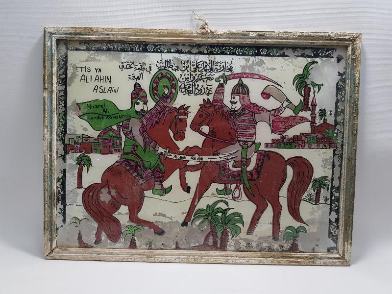 HAZRETİ ALİ'NİN AMR BİN VUD'UN BACAĞINI KESMESİ KONULU CAM ALTI TABLO