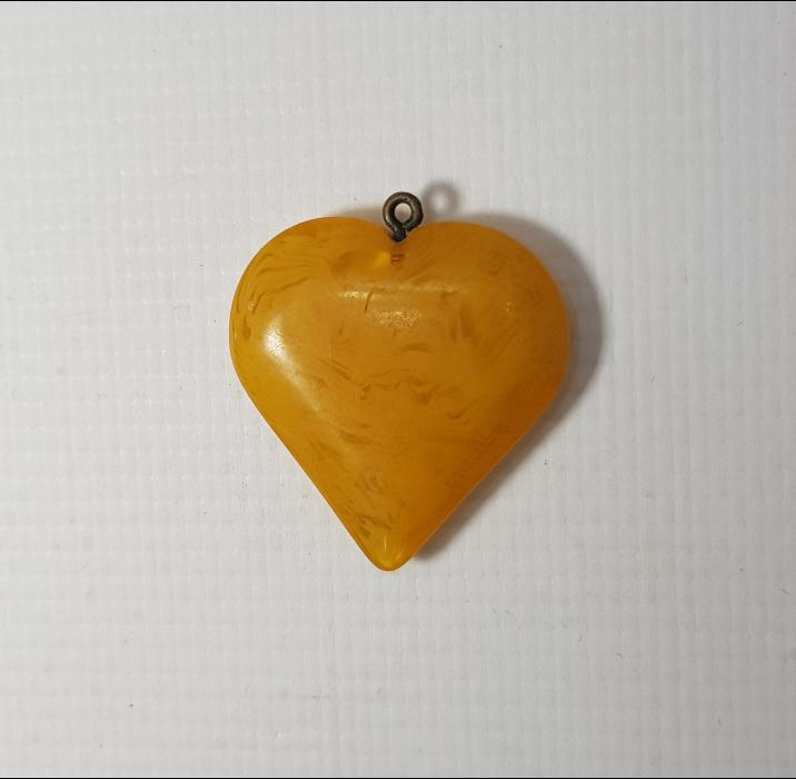 KALP FORMLU HARELİ KATALİN KOLYE UCU