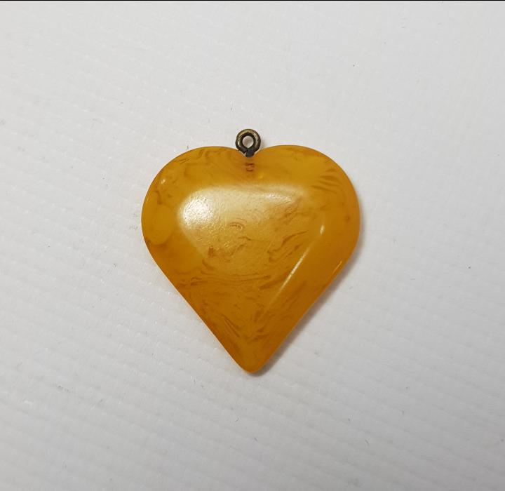 KALP FORMLU HARELİ KATALİN KOLYE UCU