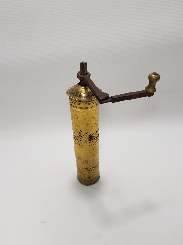 OSMANLICA DAMGALI PİRİNÇ KAHVE DEĞİRMENİ