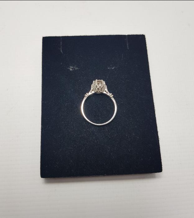 TEKTAŞ PIRLANTA YÜZÜK 