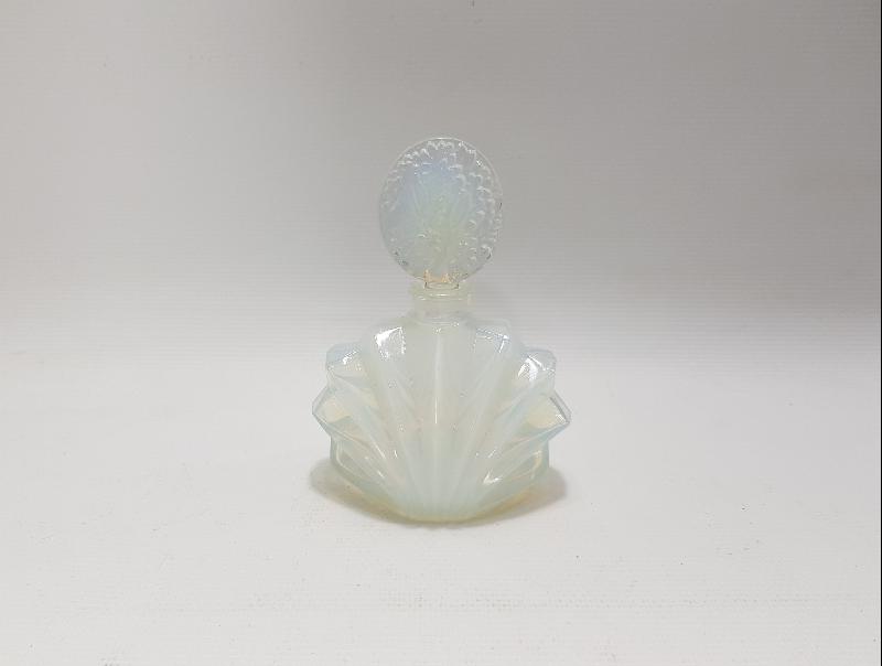 19. YÜZYIL FRANSIZ YAPIMI OPAL PARFÜM ŞİŞESİ