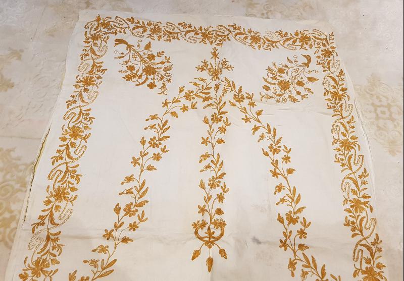 OSMANLI DÖNEMİ SUZENİ İŞÇİLİKLİ SECCADE