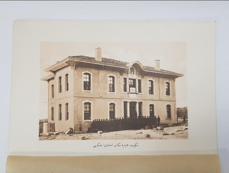 OSMANLICA GRAVÜR: BURSA SÖĞÜD'DE HAMİDİYE MEKTEBİ İDADİYEİ MÜLKİYESİ