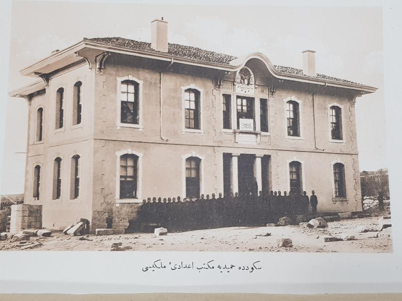 OSMANLICA GRAVÜR: BURSA SÖĞÜD'DE HAMİDİYE MEKTEBİ İDADİYEİ MÜLKİYESİ