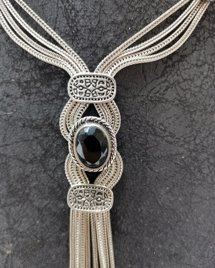 GRANAT TAŞLI GÜMÜŞ GERDANLIK