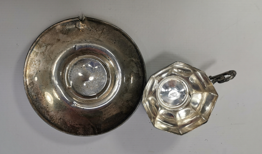 GÜMÜŞ KAHVE FİNCANI VE ALTLIĞI