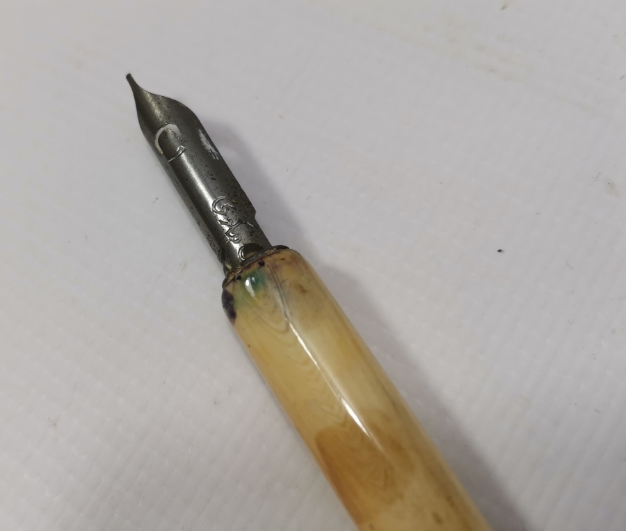 OSMANLI DÖNEMİ FİLDİŞİ ÜZERİ MİNELİ DİVİT