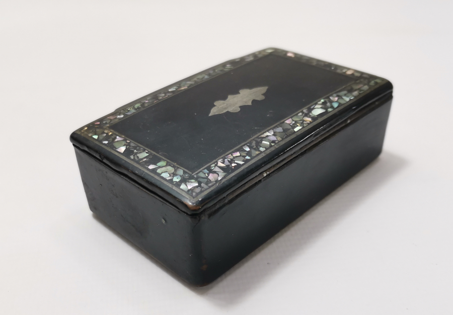 OSMANLI DÖNEMİ PAPİER MACHE TÜTÜN TABAKASI