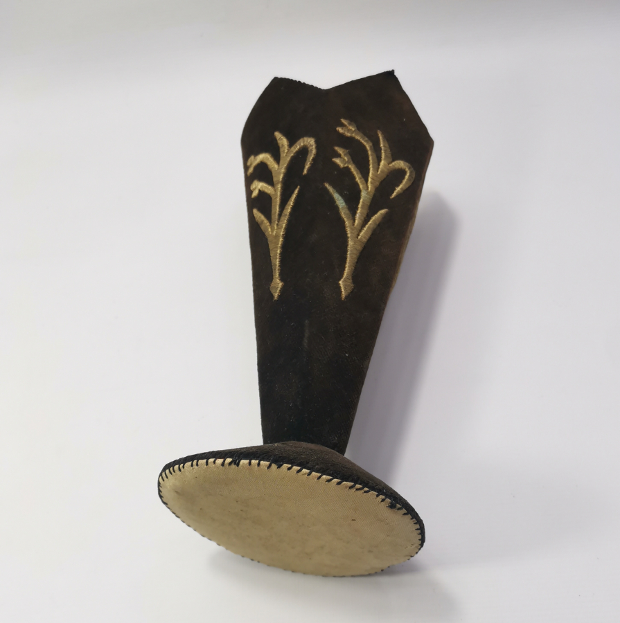 SIRMA İŞÇİLİKLİ NADİR GELİN ÇİÇEĞİ VAZOSU