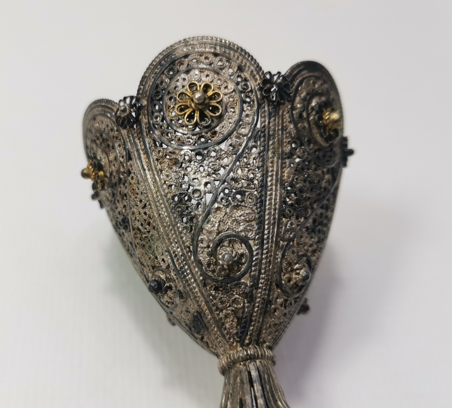 TELKARİ İŞÇİLİKLİ OSMANLI DÖNEMİ NADİR FORMDA GÜMÜŞ FİNCAN ZARFI