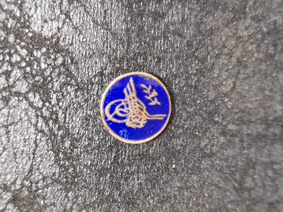 ÜZERİ TUĞRALI MİNELİ ROZET