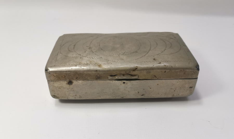 OSMANLI DÖNEMİ KALEM İŞÇİLİKLİ ASKERİ TÜTÜN TABAKASI