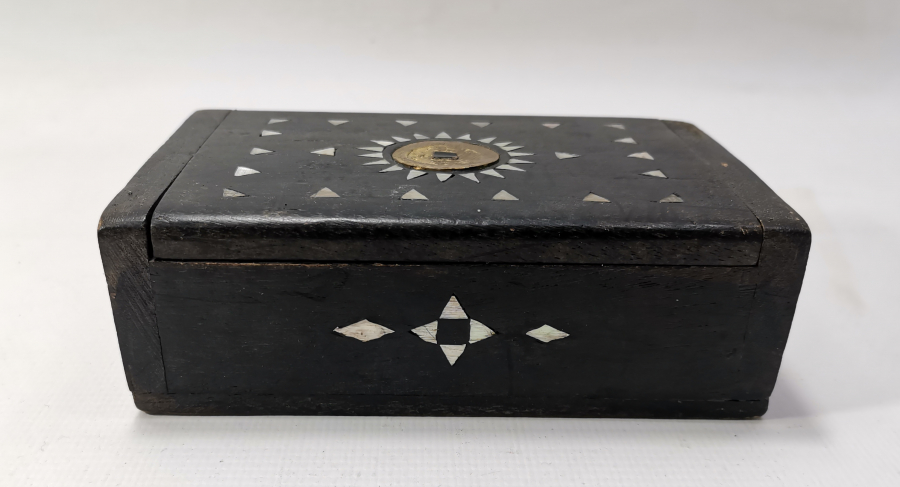 OSMANLI DÖNEMİ SEDEF İŞÇİLİKLİ AHŞAP KUTU