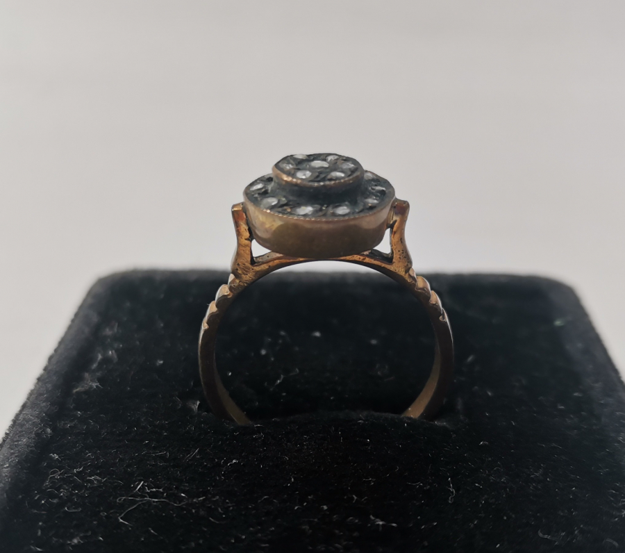 ÖZEL YAPIM DİVANHANE ÇİVİSİ MODEL ELMASLI YÜZÜK