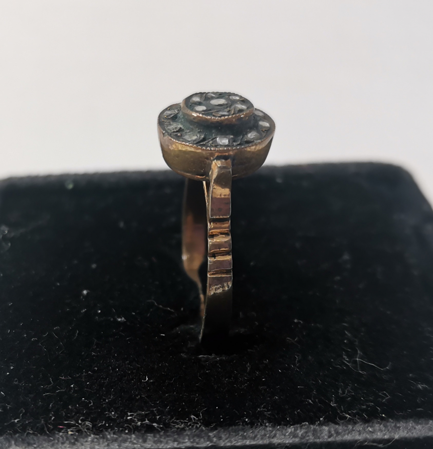 ÖZEL YAPIM DİVANHANE ÇİVİSİ MODEL ELMASLI YÜZÜK