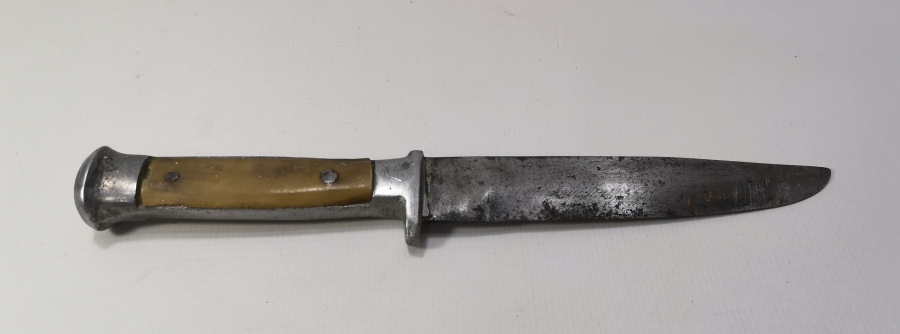 BOYNUZ SAPLI YERLİ YAPIM ANTİKA AVCI BIÇAĞI