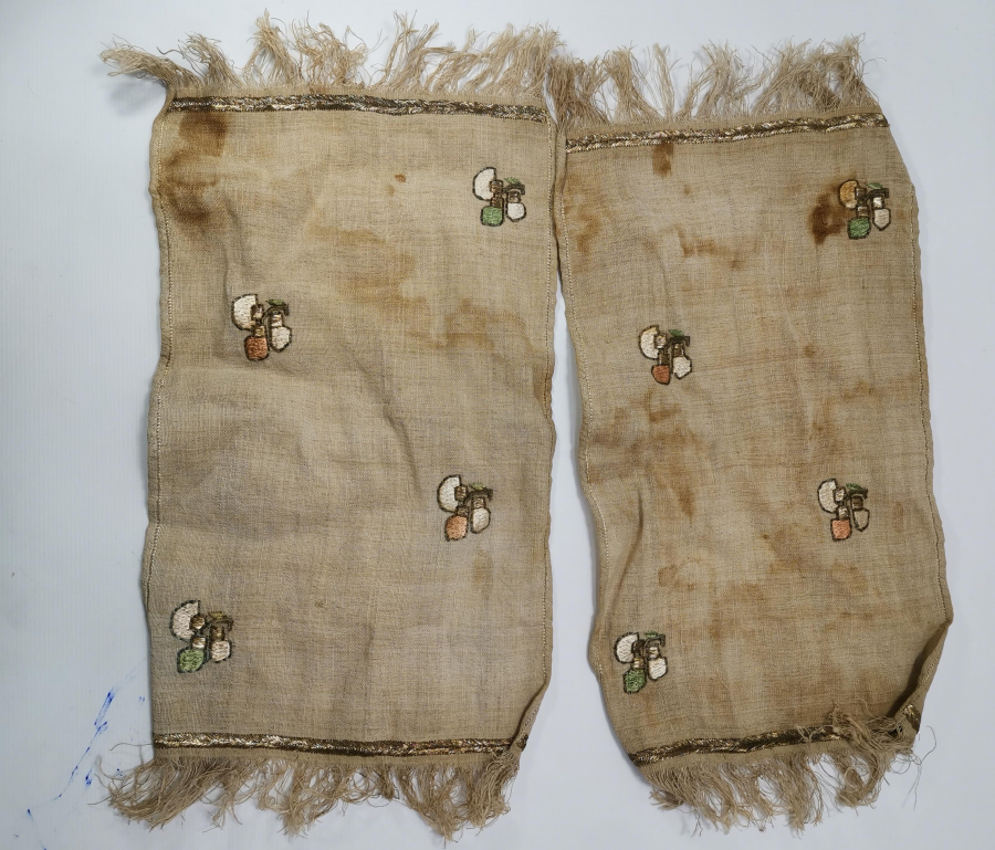 OSMANLI DÖNEMİ 2 ADET GÜMÜŞ SIRMA İŞÇİLİKLİ BEZ