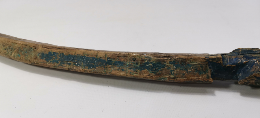 YALMANLI PALA FORMUNDA YAPILMIŞ AHŞAP OYUNCAK KILIÇ