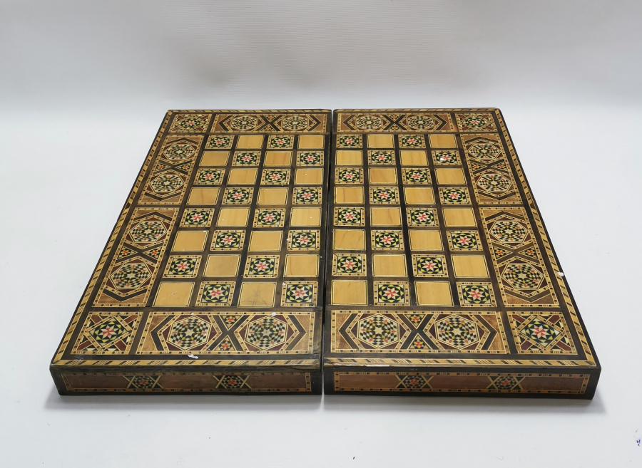 MARKÜTERİ İŞÇİLİKLİ ANTİKA TAVLA