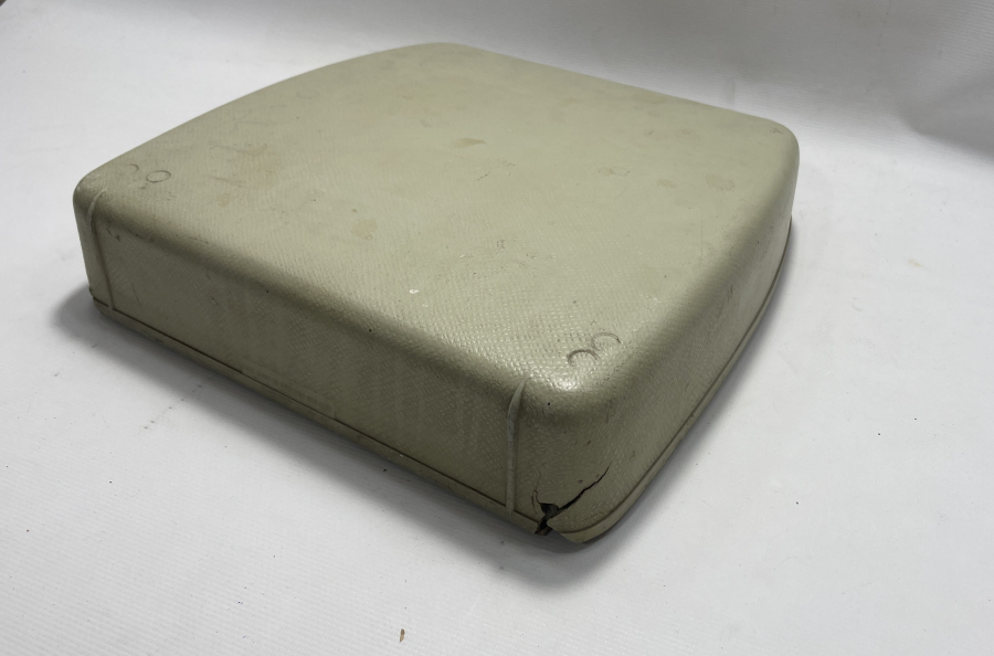 ORJİNAL KUTUSUNDA ANTİKA KATİP DAKTİLOSU