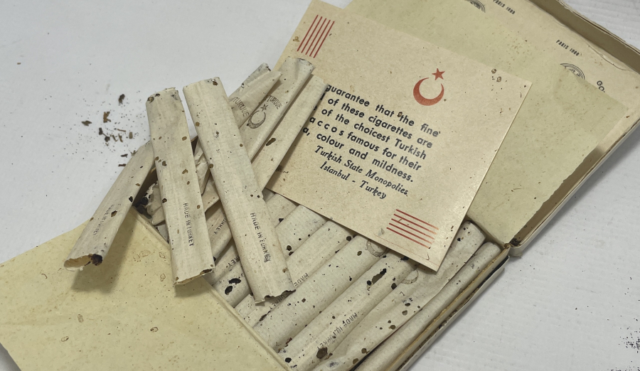 ORJİNAL SİGARALARIYLA BERABER OSMANLI DÖNEMİ SİGARA KUTUSU