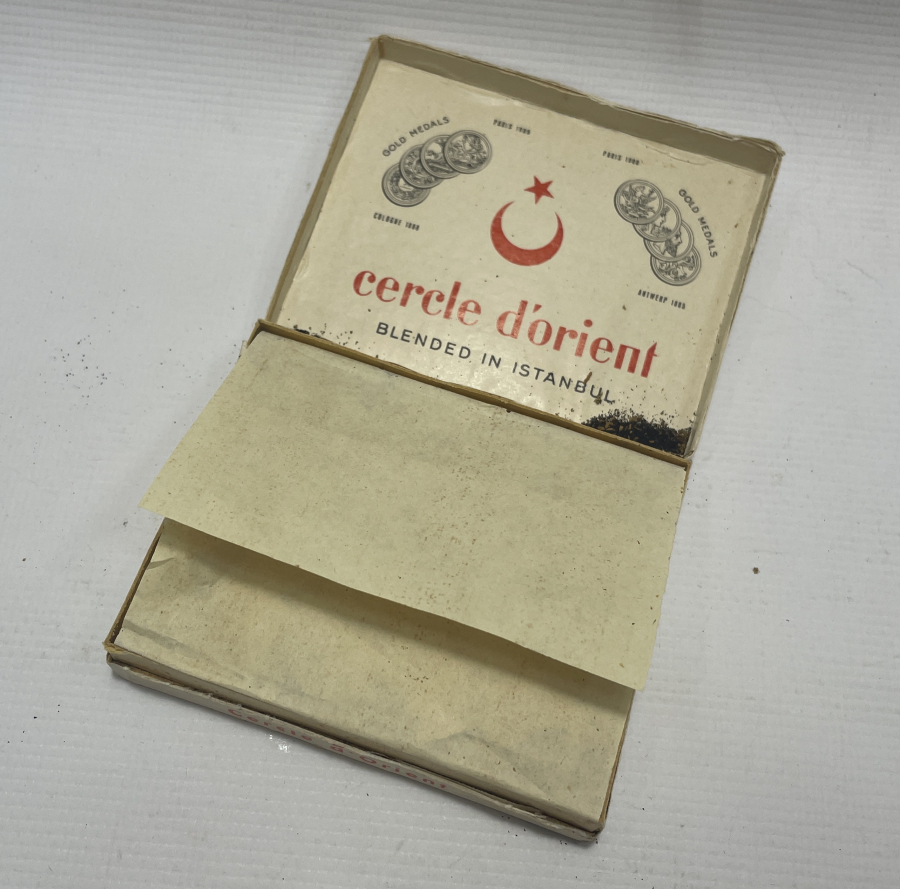 ORJİNAL SİGARALARIYLA BERABER OSMANLI DÖNEMİ SİGARA KUTUSU