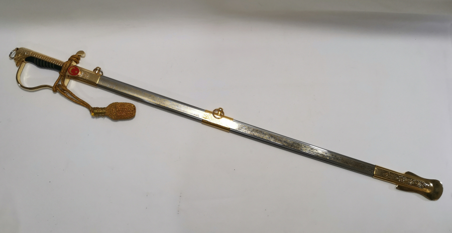 ÇİL KONDİSYONDA ORJİNAL PÜSKÜLÜ İLE SUBAY KILICI