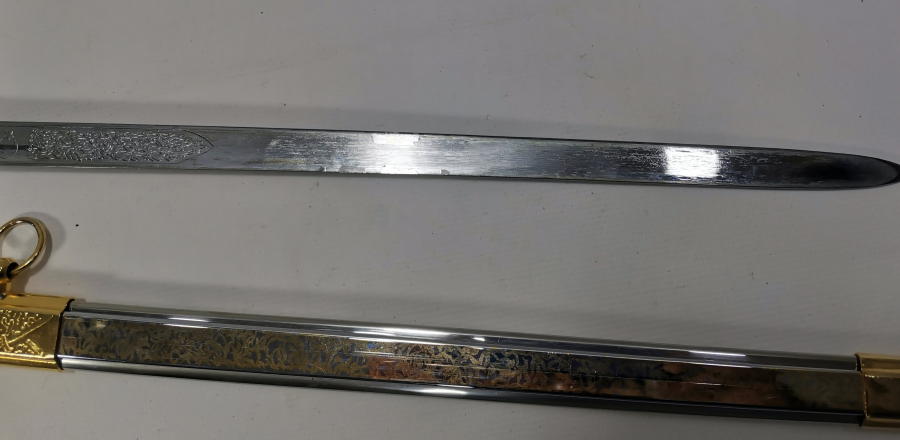 ÇİL KONDİSYONDA ORJİNAL PÜSKÜLÜ İLE SUBAY KILICI