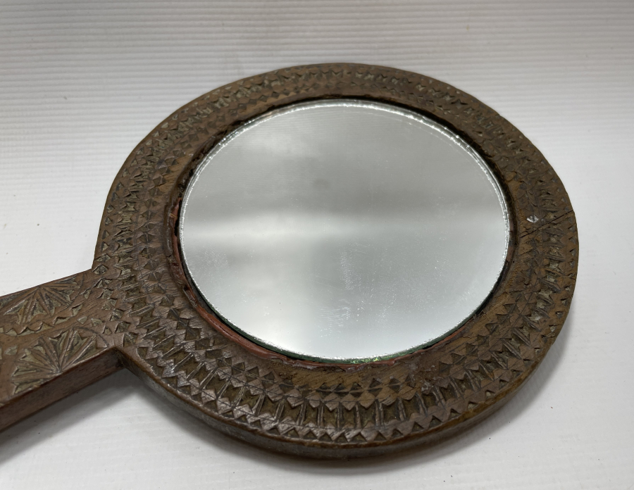 OSMANLI DÖNEMİ ÜZERİ OSMANLICA YAZILI EL OYMA AHŞAP GELİN AYNASI