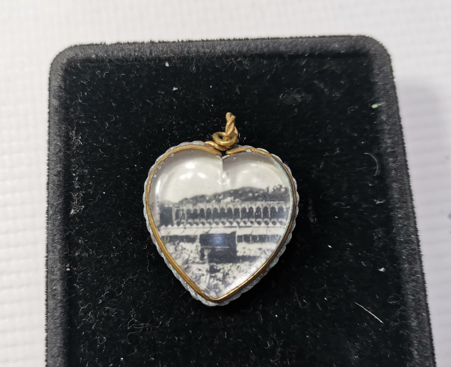 ÜZERİ KABE-İ ŞERİF GÖRSELLİ NADİR KOLYE UCU