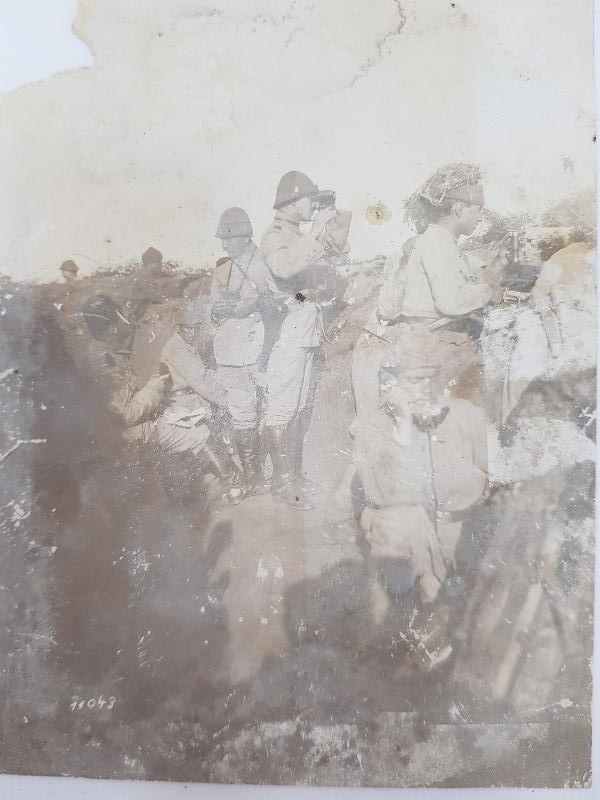 1. DÜNYA SAVAŞI ÇANAKKALE CEPHESİ TÜRK SUBAY VE ASKERLER SİPERDE