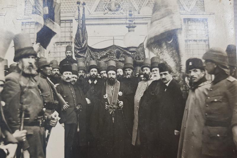 1. DÜNYA SAVAŞI KONYA MEVLEVİHANESİ TARAFINDAN SURİYE CEPHESİNE GÖNDERİLEN GÖNÜLLÜ MEVLEVİ BİRLİĞİ