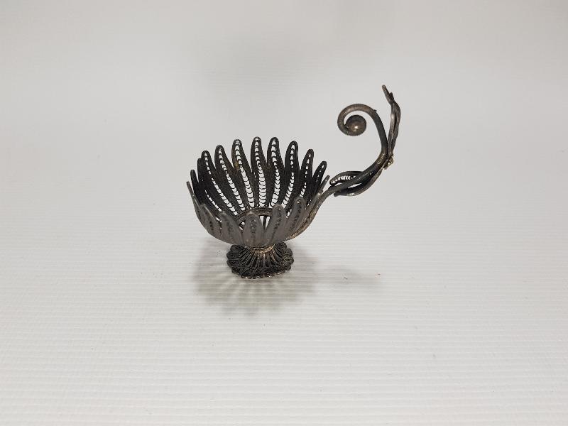 OSMANLI DÖNEMİ NADİR FORMDA TELKARİ GÜMÜŞ FİNCAN ZARFI