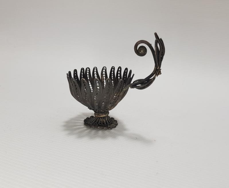 OSMANLI DÖNEMİ NADİR FORMDA TELKARİ GÜMÜŞ FİNCAN ZARFI