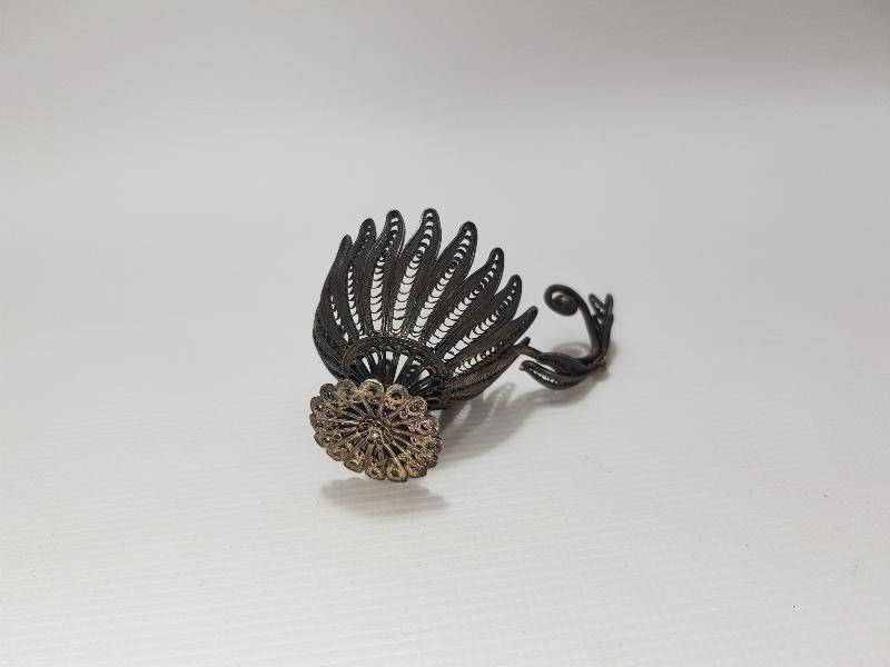 OSMANLI DÖNEMİ NADİR FORMDA TELKARİ GÜMÜŞ FİNCAN ZARFI