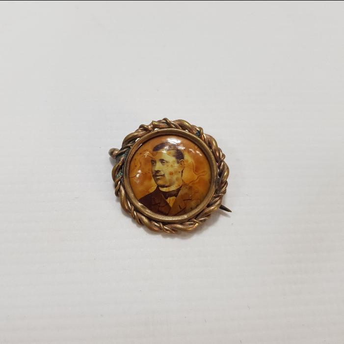 1900 BAŞLARI FRANSIZ RESİMLİK BROŞ