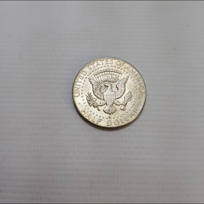 1966 UNITED STATES OF AMERICA SILVER HALF DOLLAR