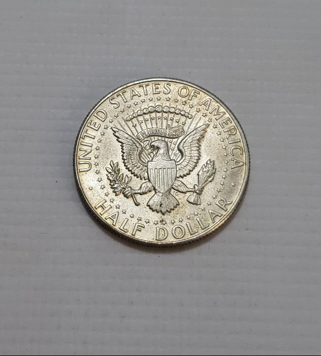 1966 UNITED STATES OF AMERICA SILVER HALF DOLLAR