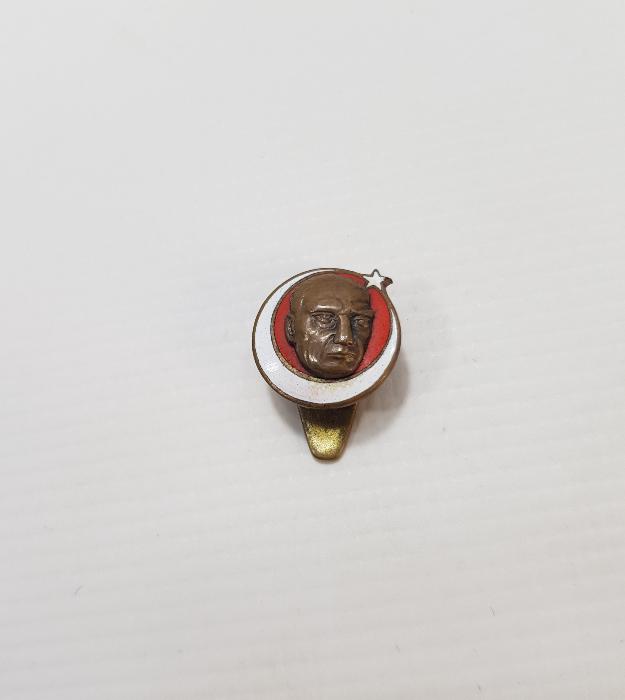 BAYRAK VE ATATÜRK TEMALI MİNELİ NADİR ROZET