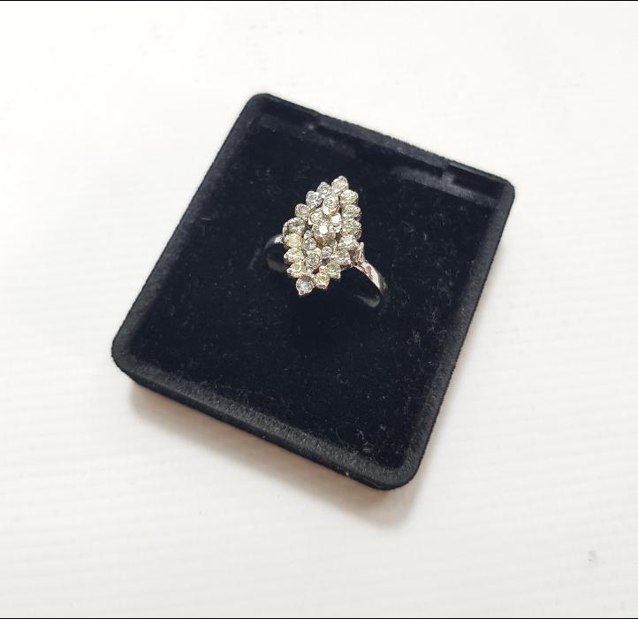 1970'LERDEN MEKİK FORMLU PIRLANTA YÜZÜK 