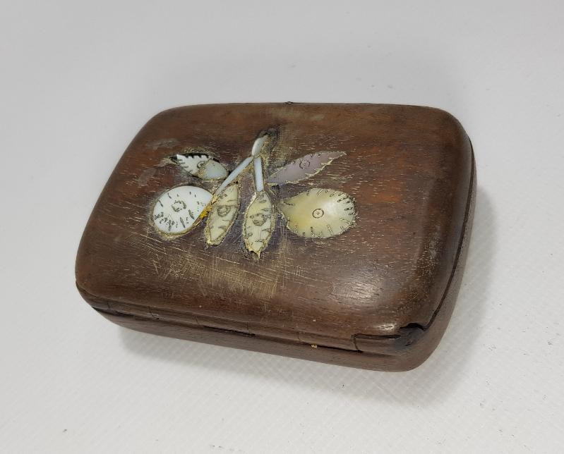 OSMANLI DÖNEMİ SEDEF KAKMA AHŞAP TÜTÜN TABAKASI 