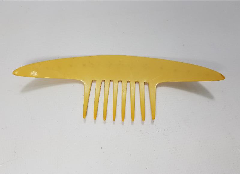 ÜZERİ ZİRKON TAŞLARLA SÜSLÜ BAKALİT SAÇ TOKASI 