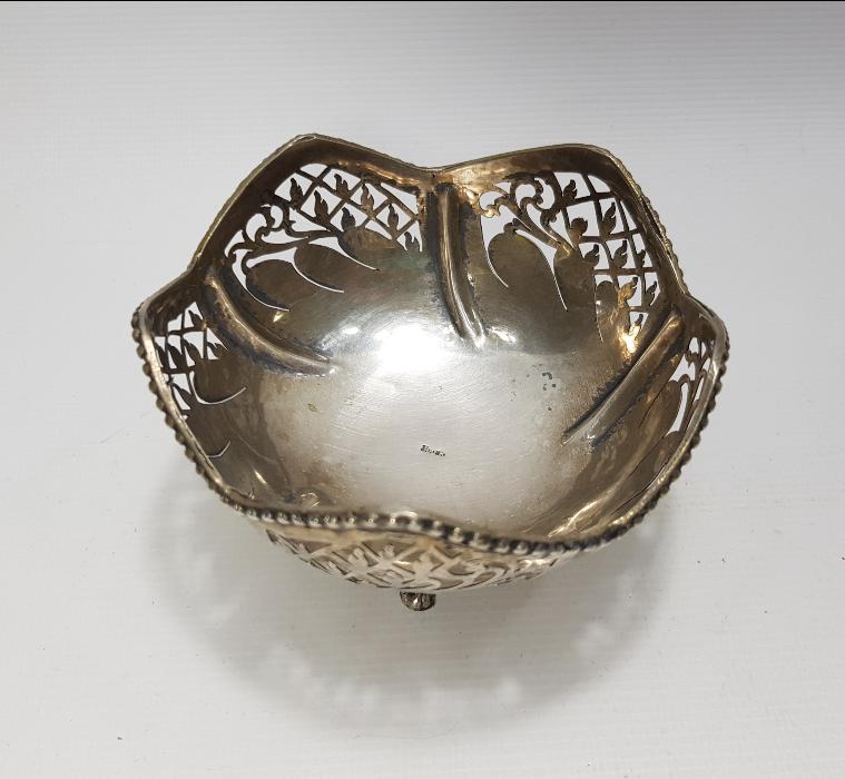 KIL TESTERE İŞÇİLİKLİ ANTİKA GÜMÜŞ ŞEKERLİK