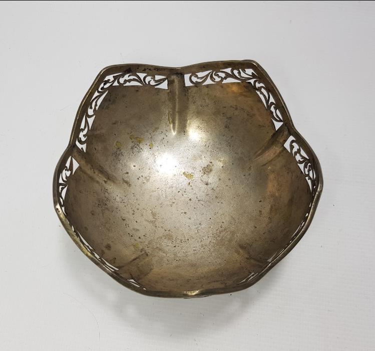 KIL TESTERE İŞÇİLİKLİ GÜMÜŞ ŞEKERLİK