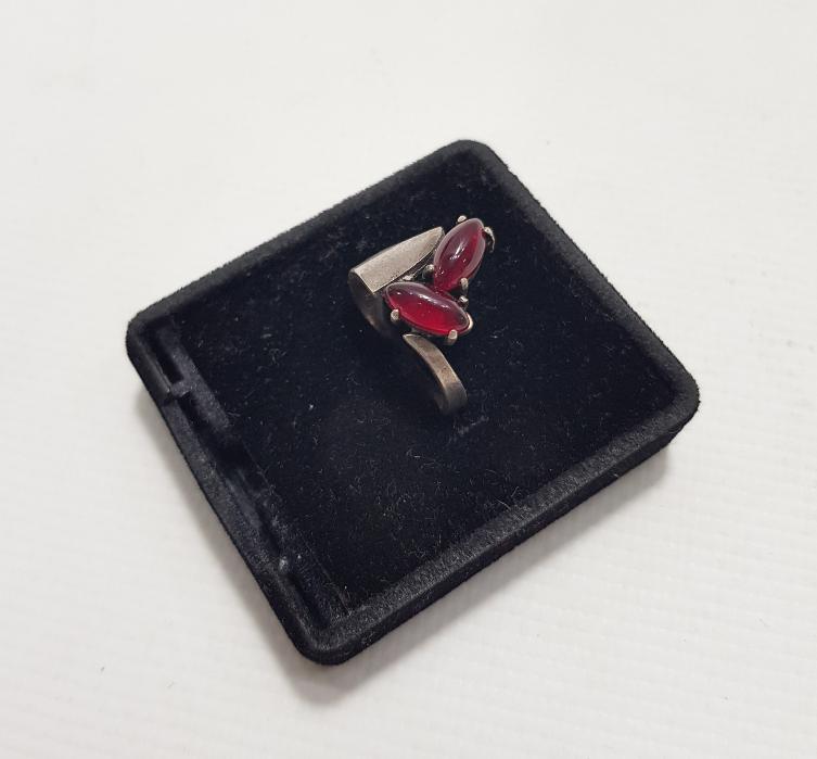 LAL TAŞLI GÜMÜŞ YÜZÜK 