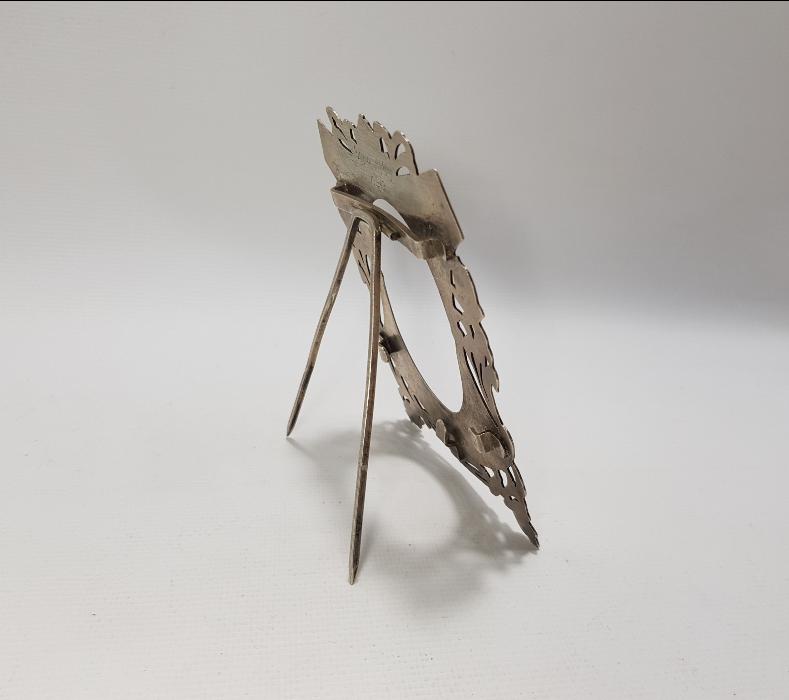 1943 TARİHLİ AJUR İŞÇİLİKLİ GÜMÜŞ RESİMLİK 