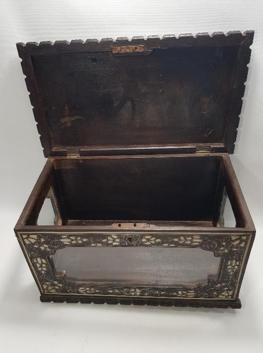 İSTANBUL İŞİ SEDEF KAKMA TEŞHİR SANDIĞI