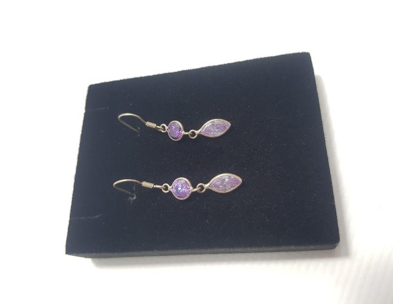 AMETİST TAŞLI GÜMÜŞ KÜPE