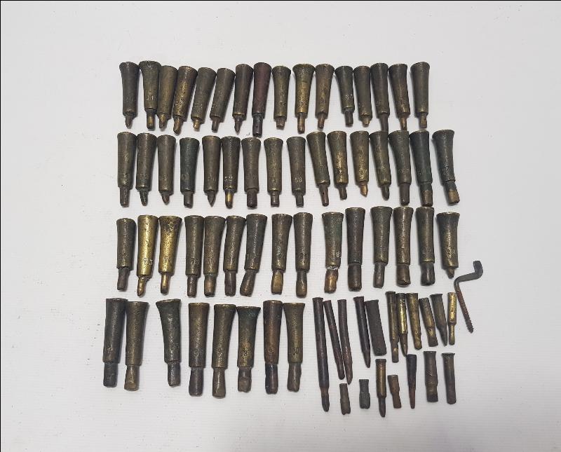 ANTİKA DİŞ KALIPLARI LOTU 